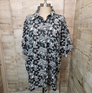Men's Black & White Floral Short-Sleeve Button-Down Shirt